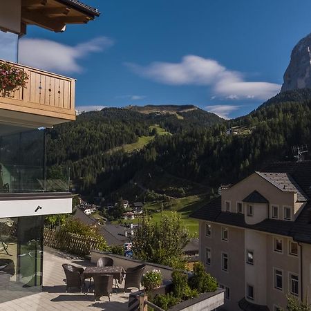 Hotel Garni Gardena - Appartments Santa Cristina Val Gardena Екстериор снимка