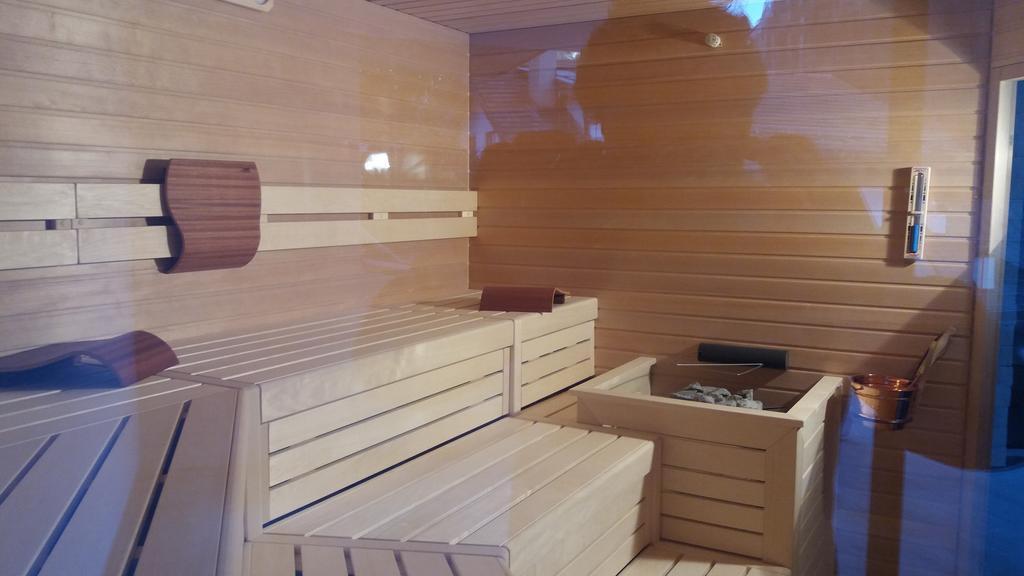 Hotel Garni Gardena - Appartments Santa Cristina Val Gardena Екстериор снимка