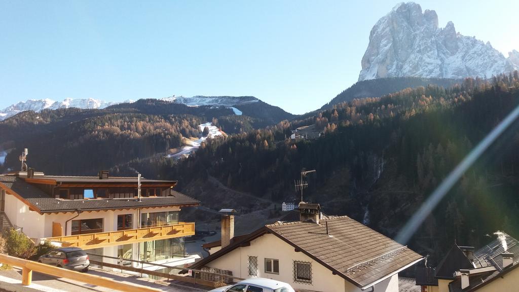 Hotel Garni Gardena - Appartments Santa Cristina Val Gardena Екстериор снимка
